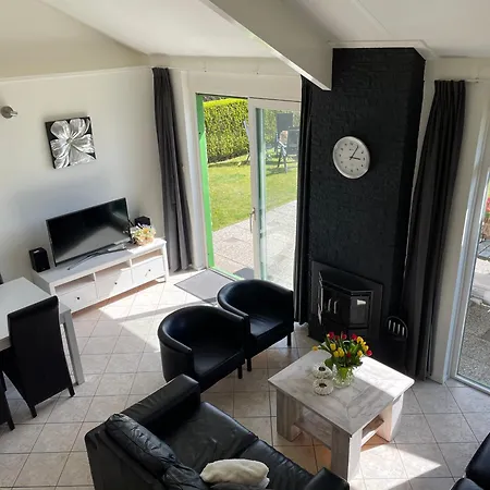 Albatros 226 Holiday home Julianadorp